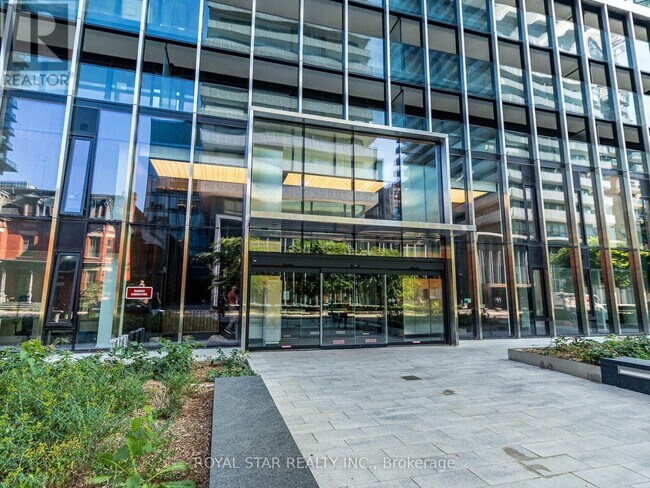 Photo - 55 Charles St E Unit 2706