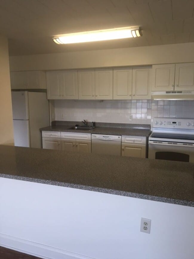 Photo - Whitney Towers