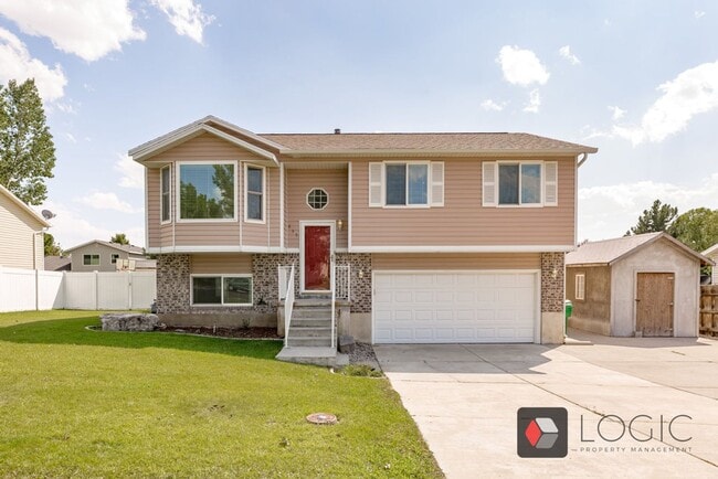 Building Photo - 835 W 2400 N St