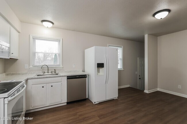 Photo - 5301 Sprucewood Dr