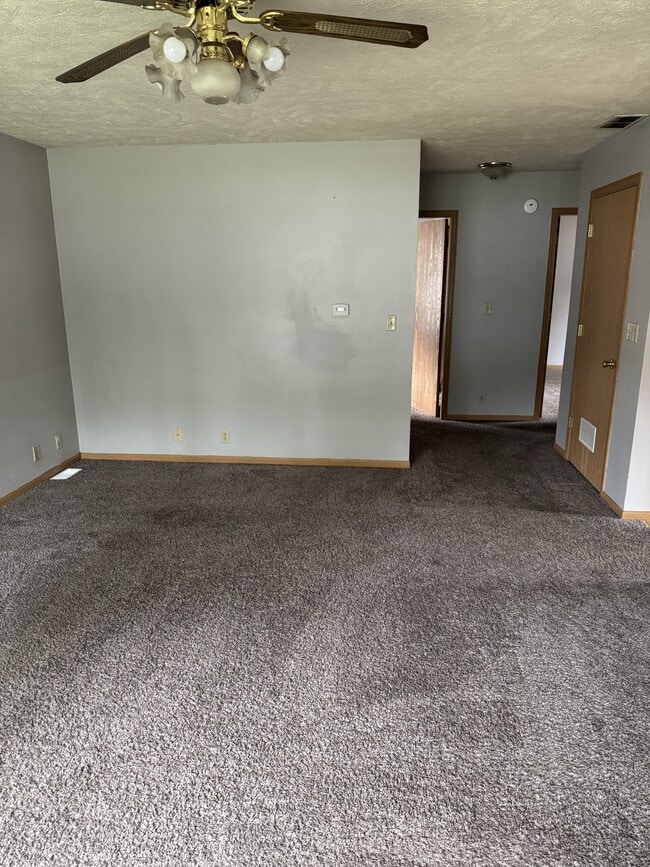 Photo - 705 E Timber St