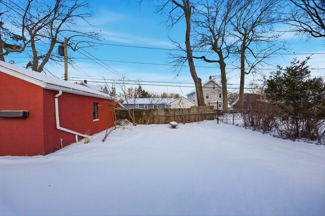 Photo - 406 Tarrington Rd