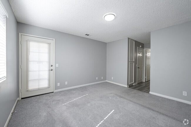2BR, 2BA - 1,275SF - Primary Bedroom