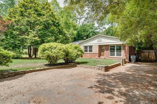 Photo - 1920 Kilborne Dr