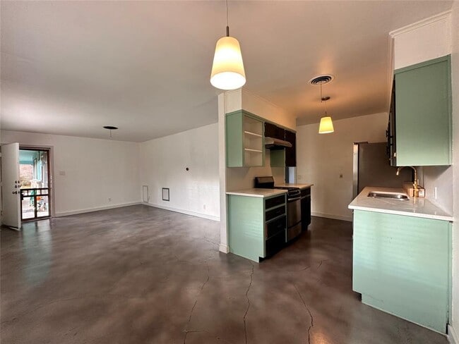 Photo - 1504 Braes Ridge Dr