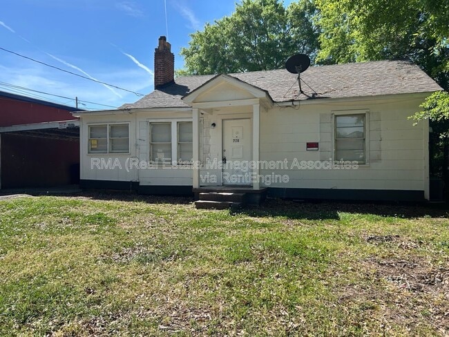 Building Photo - 716 Ray St