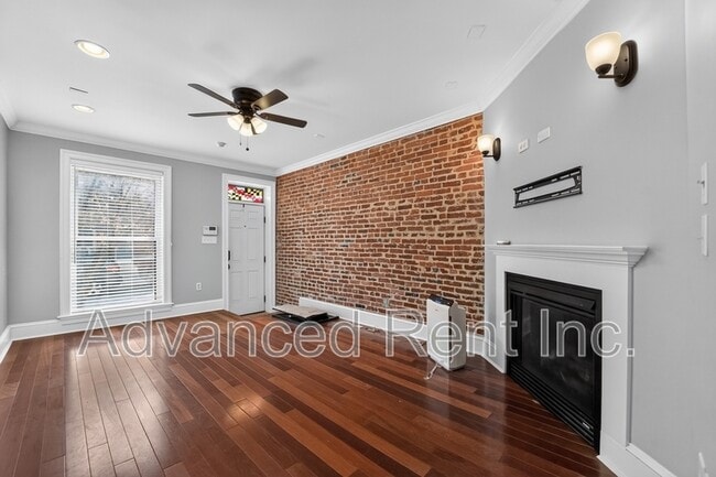 Photo - 528 S Curley St