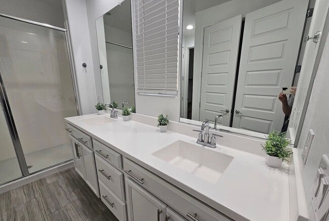 Photo - 9137 W Sells Dr
