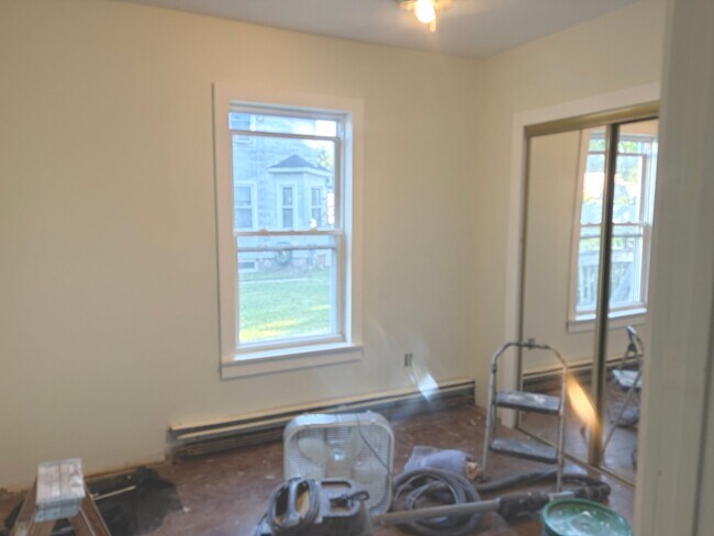 46 Crown St Unit 1st Floor