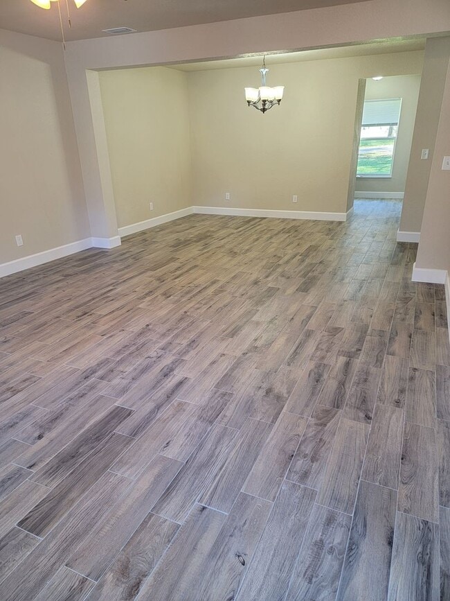 Photo - BRAND NEW 3/2 Townhome in Lakeside!!!!