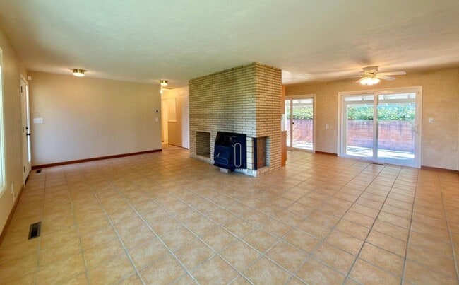 Photo - Peaceful and Easy Feeling, Angwin 3 Bedrooms, 2 Bathrooms