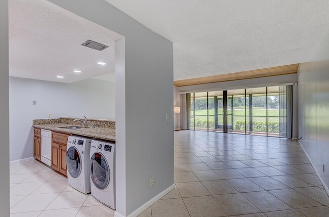 Photo - 227 Old Meadow Way