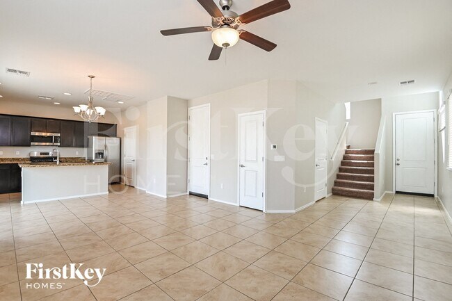 Photo - 2822 N Fair Oaks Ave