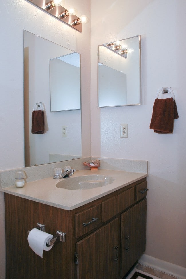 Interior Photo - Bathroom - Belle Terre Village