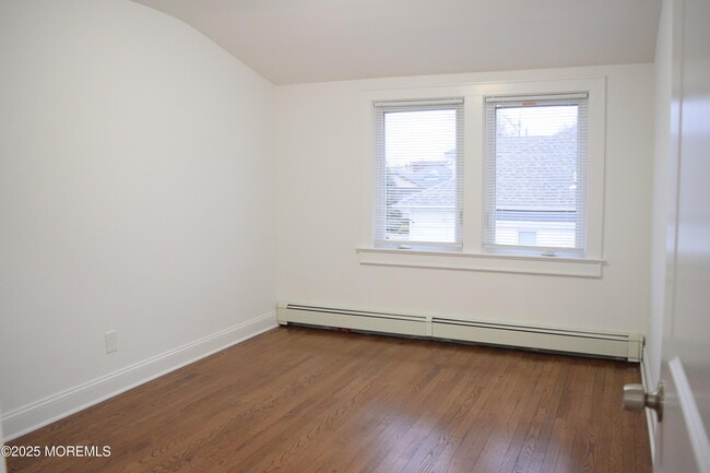 Photo - 52 Dunbar Ave