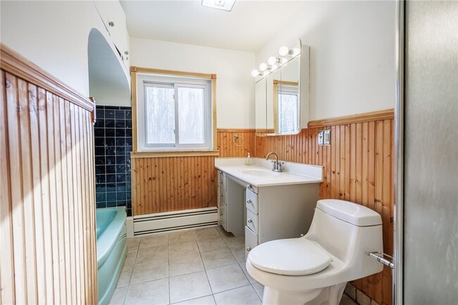 Building Photo - 43 River Meadow Dr