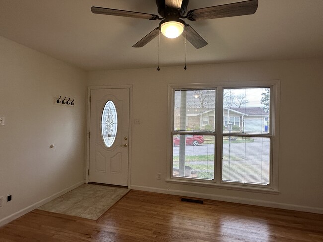 Photo - 713 Stonesign Dr