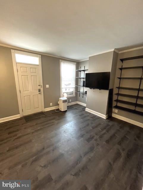 Photo - 250 E 7th St