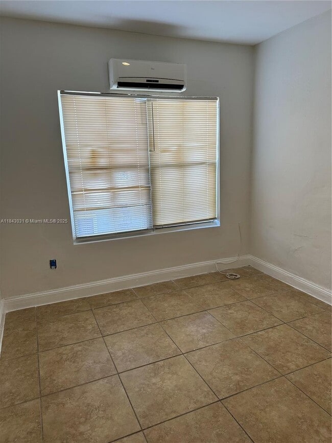 Photo - 4701 SW 8th St Apartment Unit 8