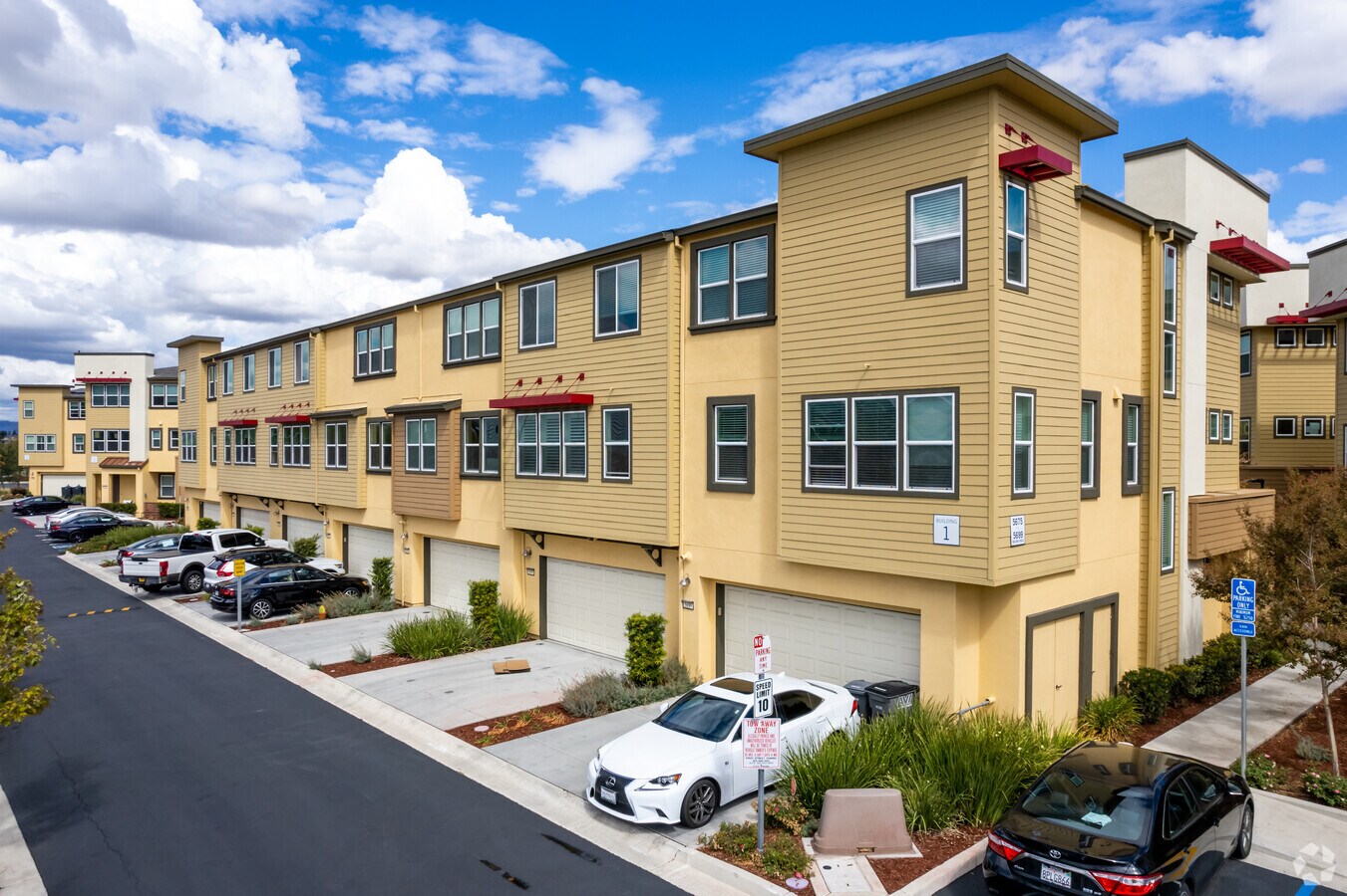 Photo - 5888 Dublin Blvd