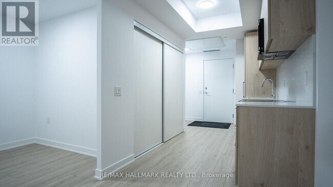 Photo - 7439 Kingston Rd Unit 219A