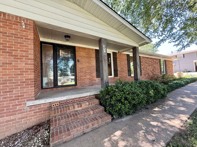 Photo - 316 Marzee Ann Dr