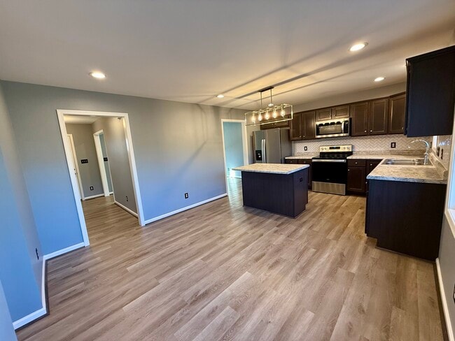 Photo - 112 Brenleigh Ct