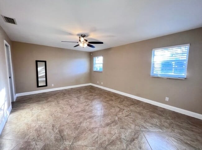 Photo - 4670 Herman Cir