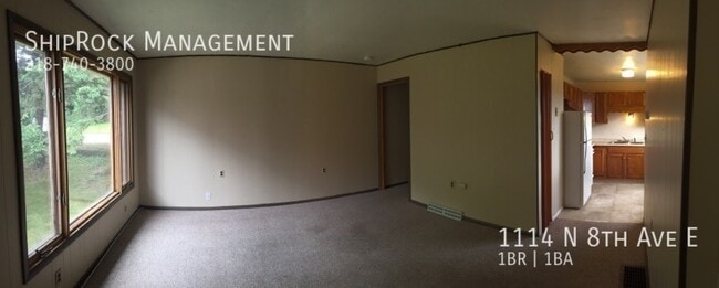 Photo - 1114 N 8th Ave E