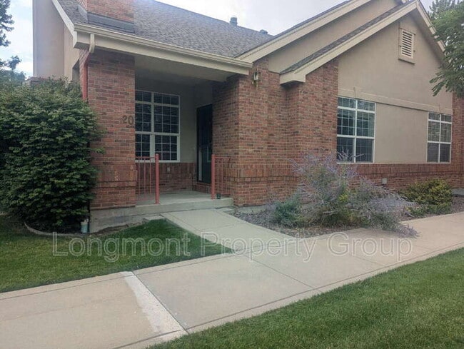Building Photo - 1333 Charles Dr