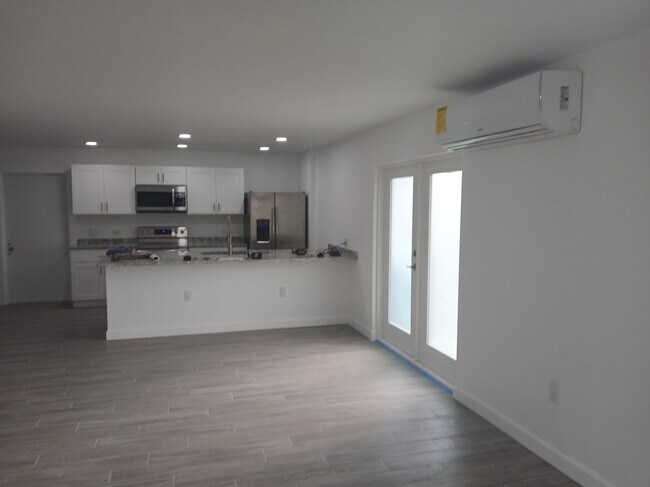 Photo - 309 Shore Rd Unit C