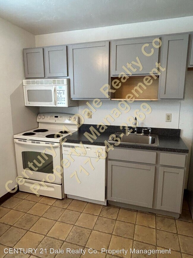 2 br, 1.5 bath House 1759 Baron Drive Rental House Rental in York