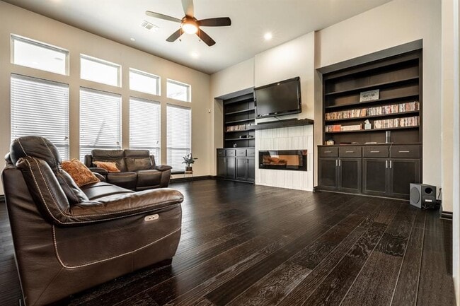 Photo - 210 Sonora Ln