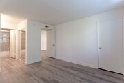 2BR,2BA-1,000SF- Bedroom