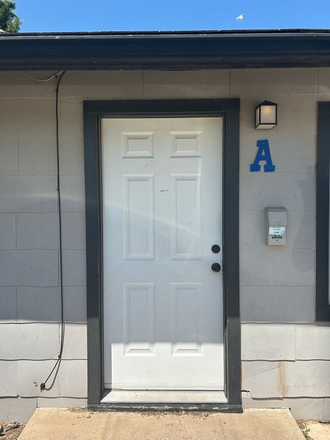 Photo - 700 N Russell St Apartamento Unidad A