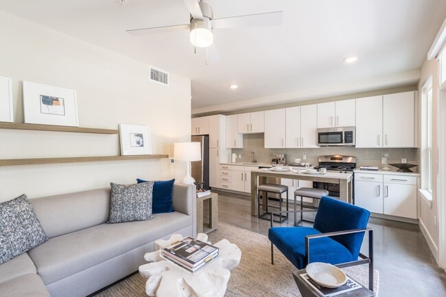 Eighteen25 Downtown apartments — community photo