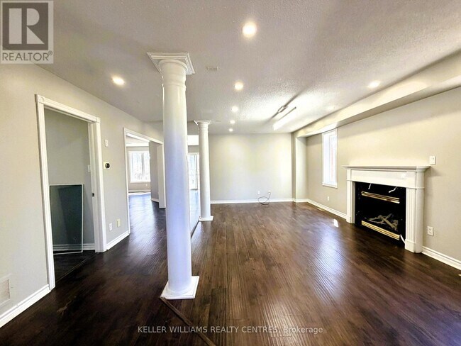 Photo - 53 Stollar Blvd