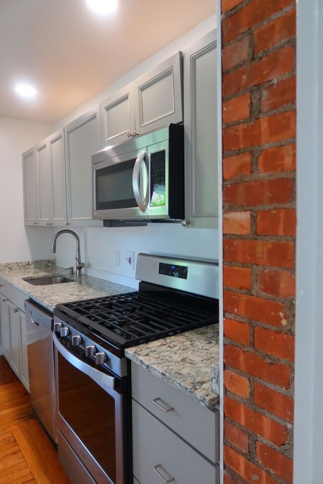 Photo - 85 Avon St Unit 2