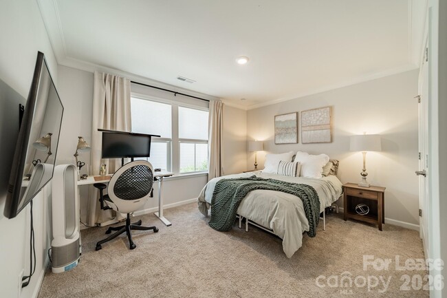 Photo - 4040 Hidden Oaks Dr