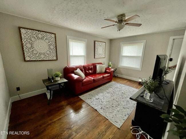 Photo - 2219 Atchley St