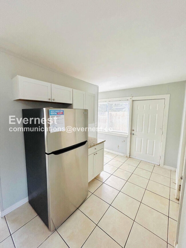 Photo - 3019 W Meadow St