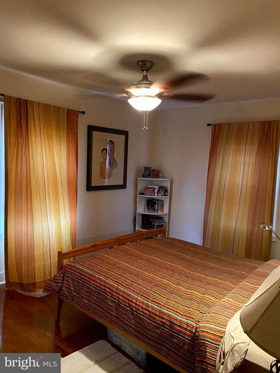 Photo - 18 Thomas Ave