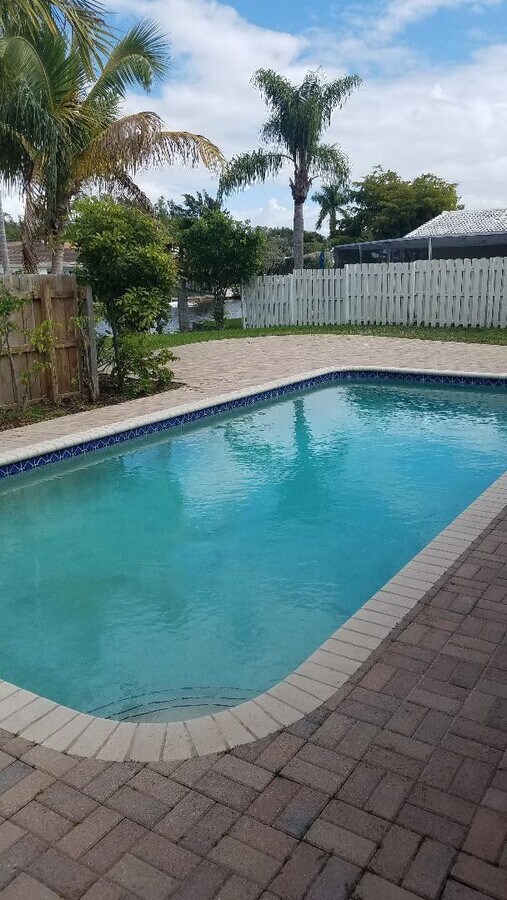 Photo - 2801 NE 59th Ct