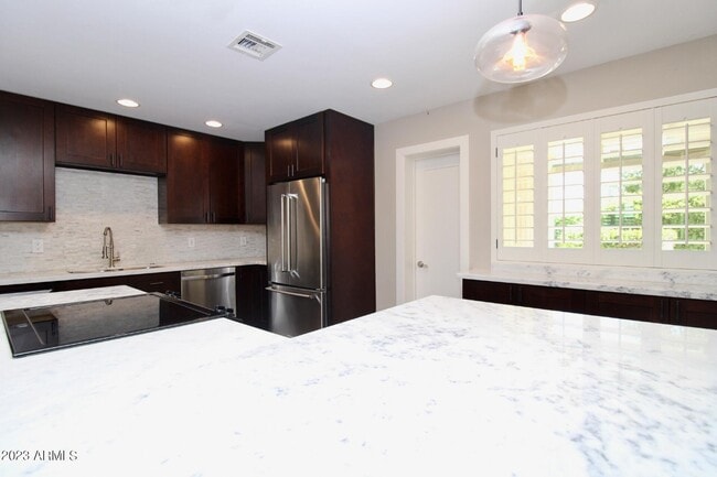 Photo - 7307 E Portland St