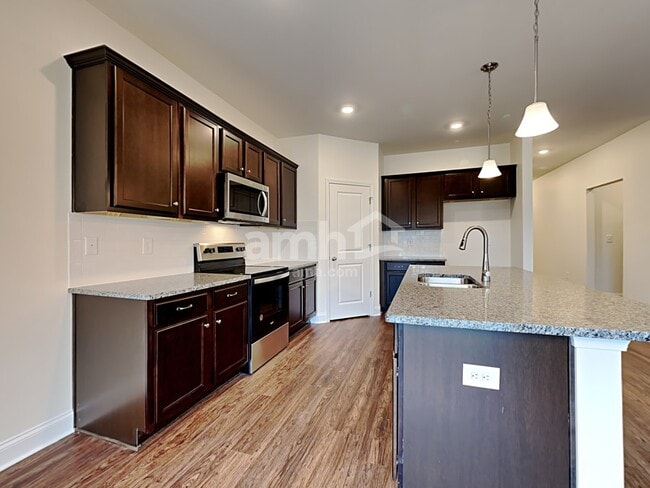 Photo - 1409 Ashlyn Ct