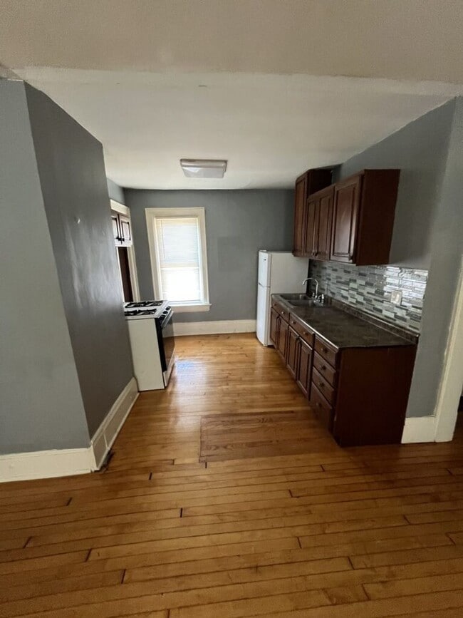Photo - Bright 2 Bed / 1 Bath off Brady St | Free Laundry & Pet-Friendly Unit #2