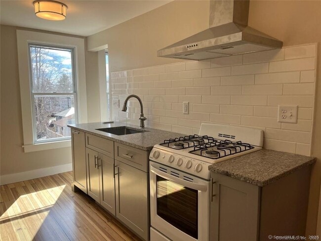 Photo - 95 Fern St Unit 6