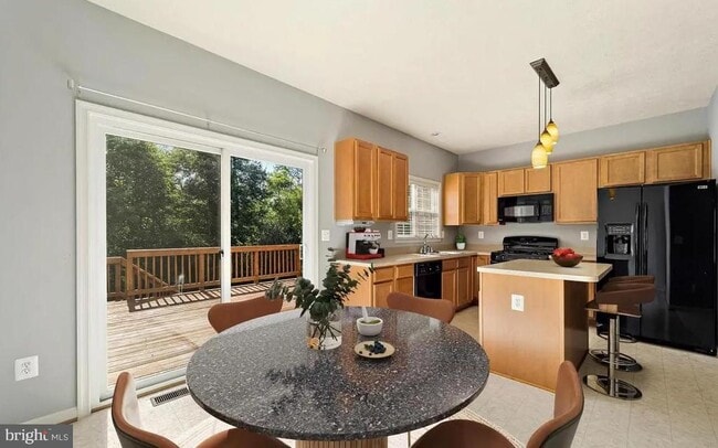 Photo - 114 Compass Cove