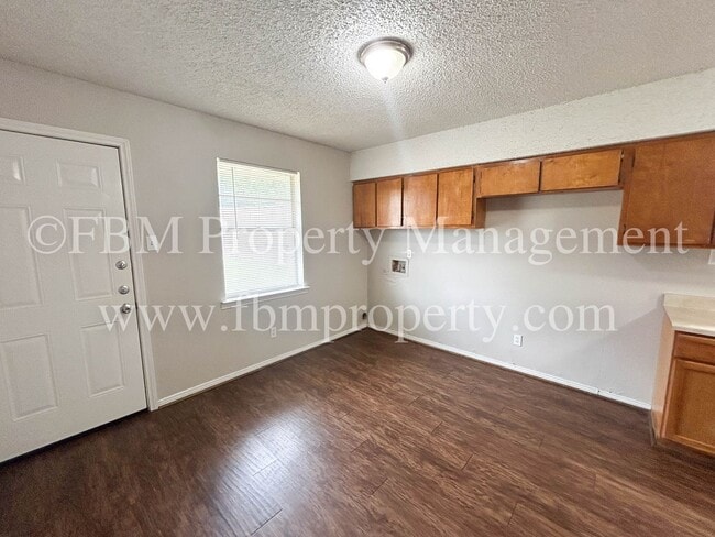 Photo - 1603 S Hall St Unit A