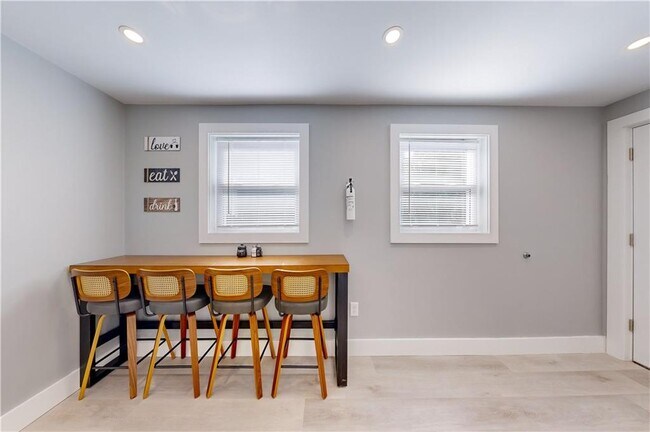 Photo - 44 Hall St Unit 0